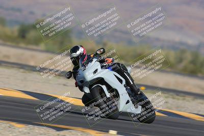 media/Nov-12-2023-SoCal Trackdays (Sun) [[5d1fba4e7d]]/Turn 14 (1035am)/